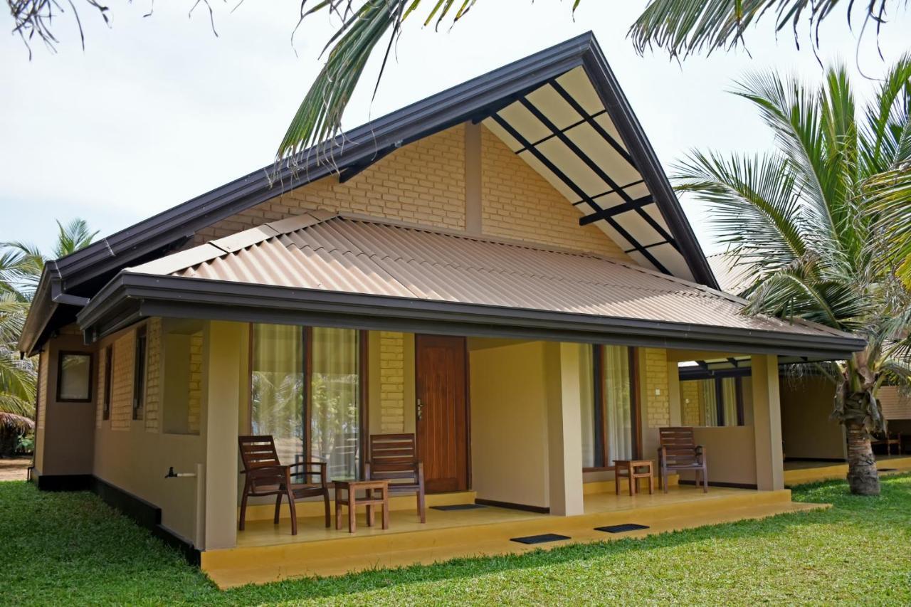 Melheim Beach Kalpitiya Buitenkant foto